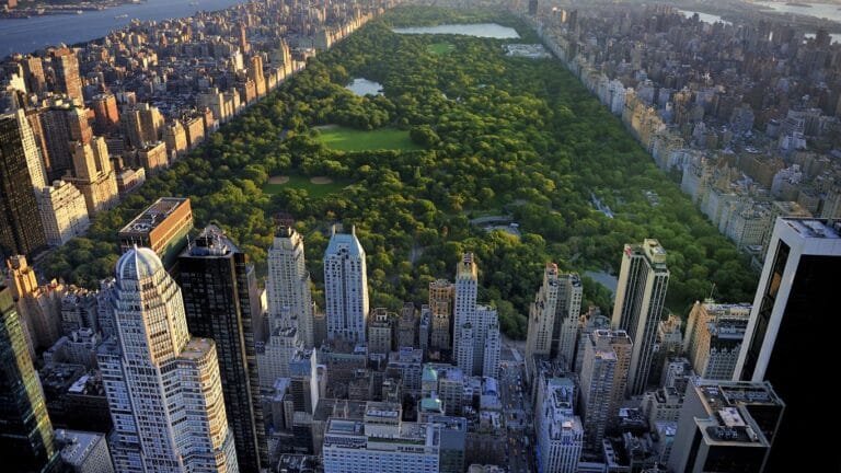 Best Manhattan Neighbourhoods for Young Professionals